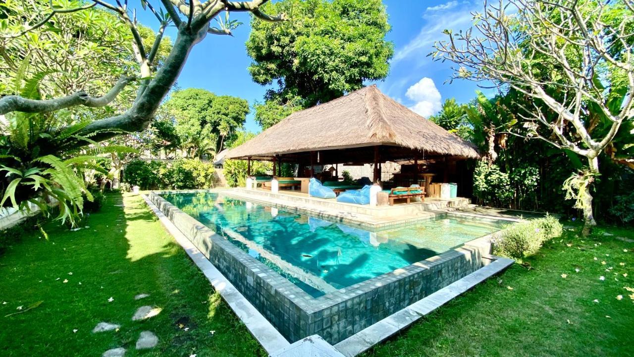 Blind Dog Inn Sanur Extérieur photo