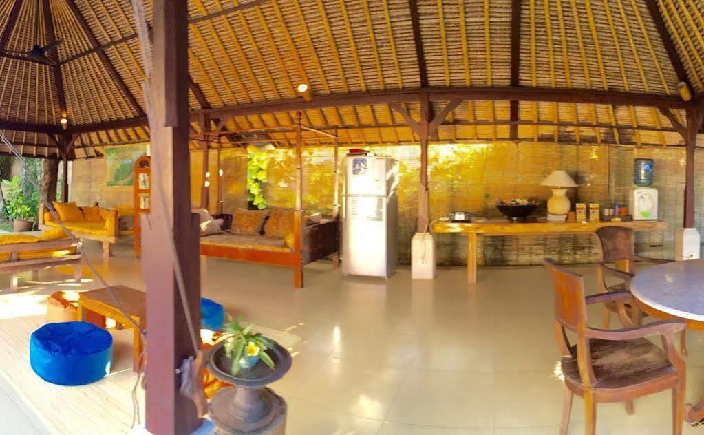 Blind Dog Inn Sanur Extérieur photo