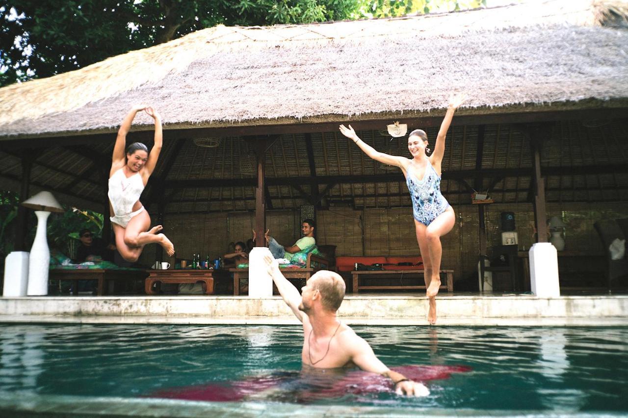 Blind Dog Inn Sanur Extérieur photo
